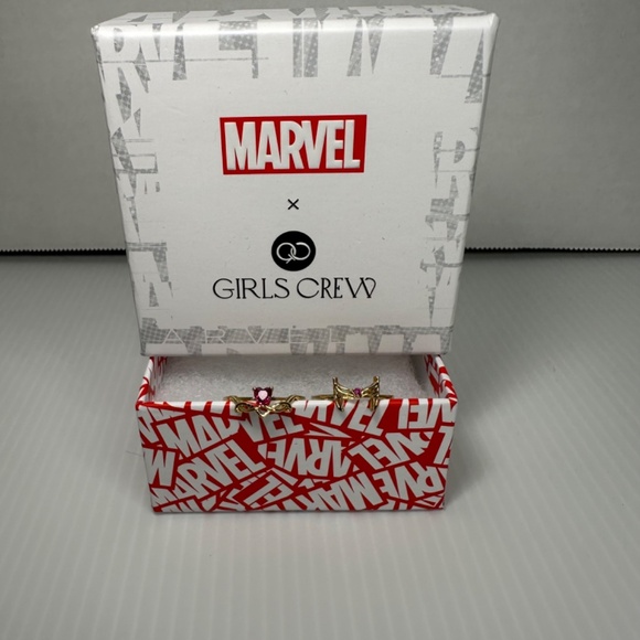 Girls Crew X Marvel Wonder Woman Interlocking Rings Gold Tone Size 7 - Picture 3 of 7